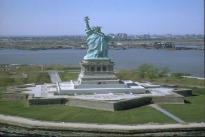 New York : la couronne de la statue de la LibertÃ© rouverte au public