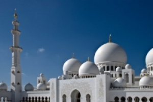 Abu Dhabi visitors climb